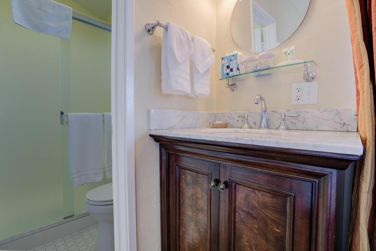 Sandpiper Inn Carmel-by-the-Sea Bagian luar foto
