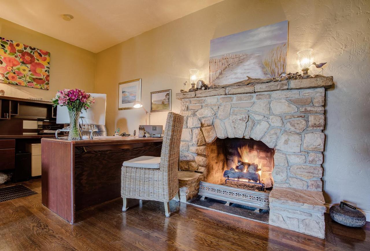 Sandpiper Inn Carmel-by-the-Sea Bagian luar foto