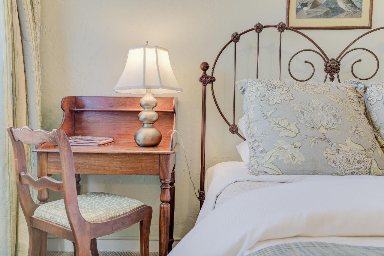 Sandpiper Inn Carmel-by-the-Sea Bagian luar foto
